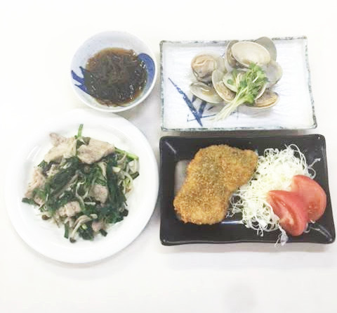 久しぶりの夕食献立(ビジネスホテル レストコーポ西浜)